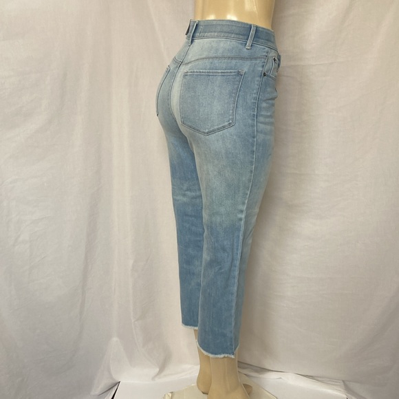 CITY BLUES Eco-Friendly Denim Women Tummy Control Size 6/28 Cropped Raw Hem NWT - Picture 5 of 8
